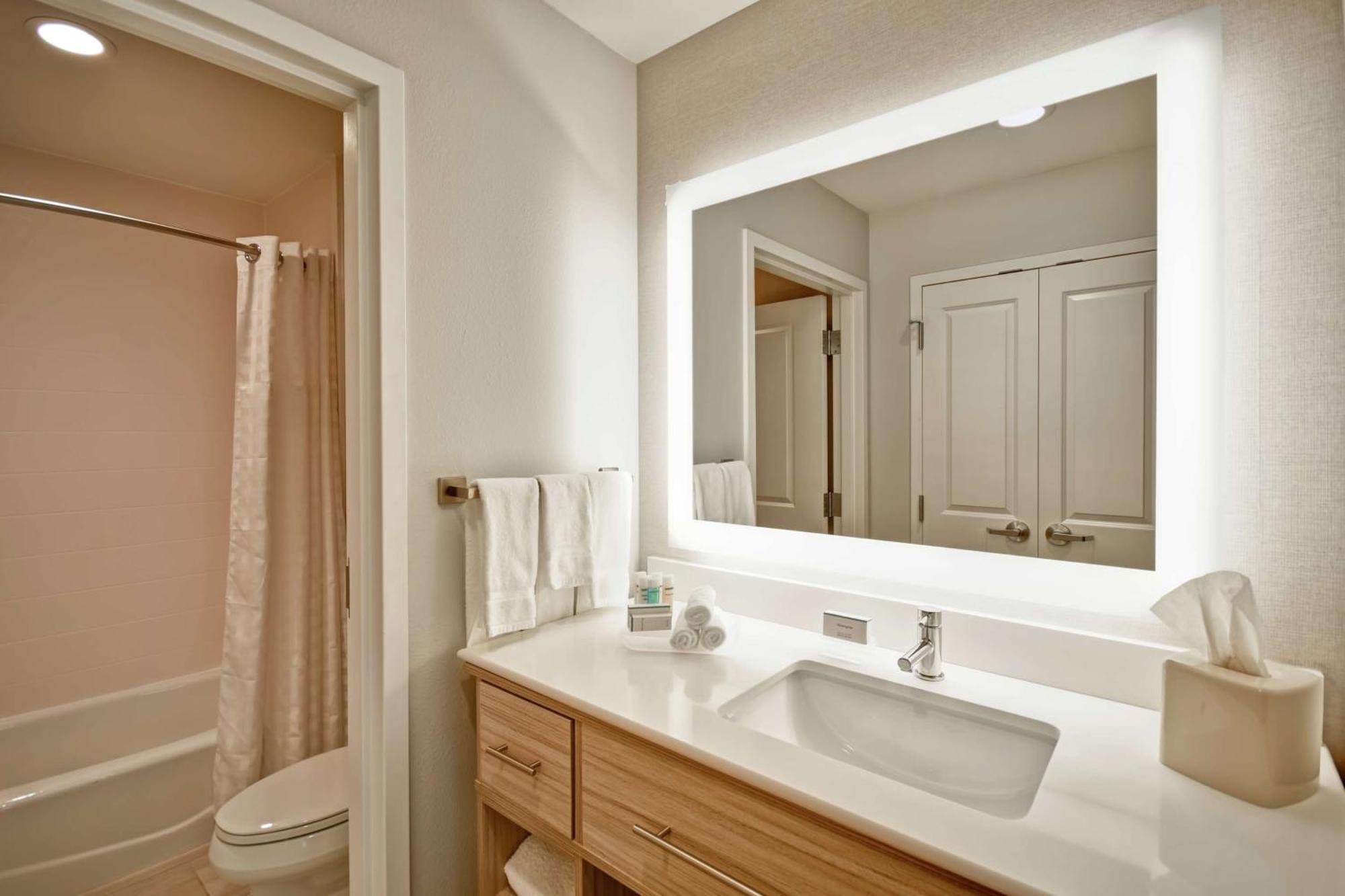 Homewood Suites By Hilton Greenville Downtown Eksteriør billede